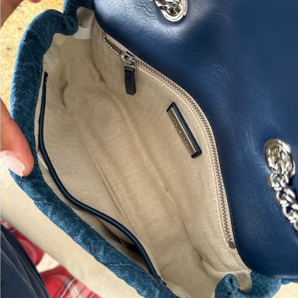 New Tory Burch 595+! WILLA DENIM SMALL SHOULDER BAG DENIM / - Picture 4 of 11